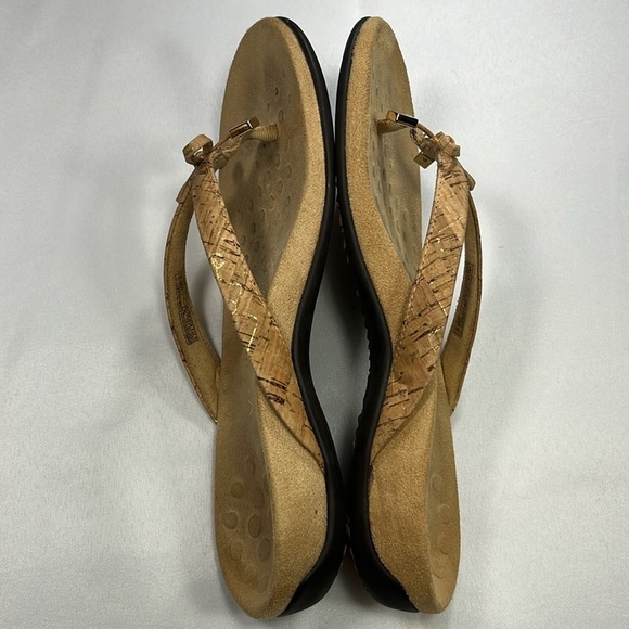 VIONIC Bella - Gold Cork Thong Sandals - Picture 12 of 14